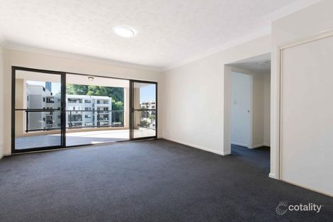 Property photo of 218/36 Macdonald Street Kangaroo Point QLD 4169