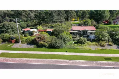 2065 Princes Hwy, Nowa Nowa, VIC 3887