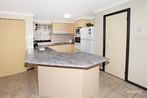 Property photo of 6 Garonne Circuit Roxburgh Park VIC 3064