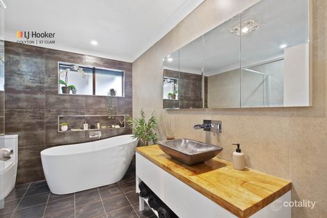 Property photo of 14 Concorde Place St Clair NSW 2759