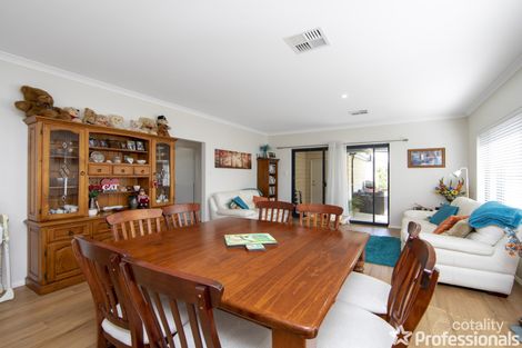 Property photo of 4 Spurwing Way South Guildford WA 6055