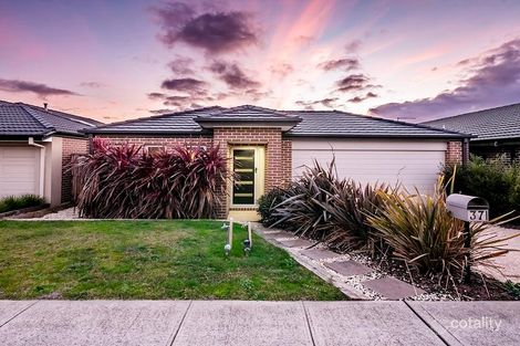 37 Merritt Ave, Cranbourne West, VIC 3977