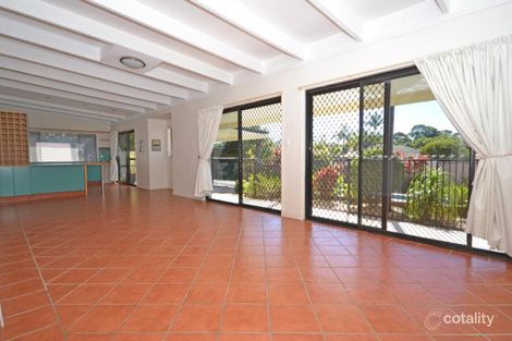 Property photo of 16 Dunkeith Avenue Benowa QLD 4217