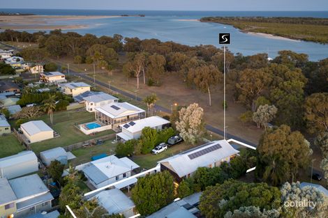 Property photo of 45 McIntosh Avenue Elliott Heads QLD 4670