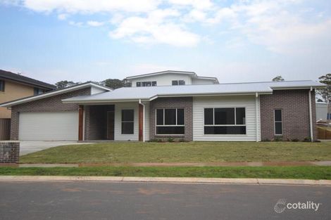 264 Crestwood Dr, Port Macquarie, NSW 2444