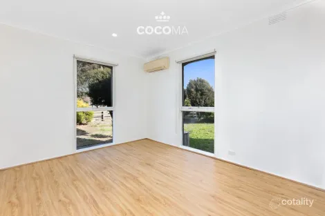 Property photo of 9 Darren Road Springvale South VIC 3172