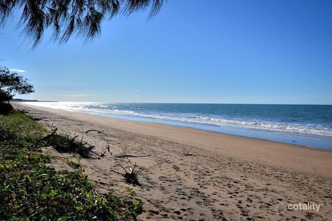 12 Sea Eagle Cl, Moore Park Beach, QLD 4670