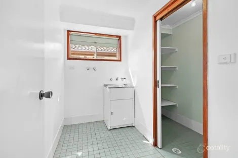 Property photo of 19 Alabaster Place Eagle Vale NSW 2558