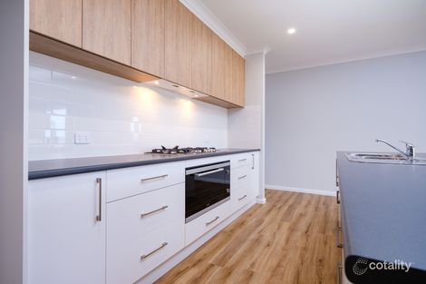 Property photo of 11 Ziebell Circuit Wodonga VIC 3690
