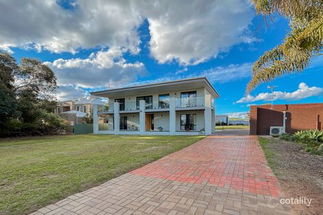 471 Lakeside Dr, Lake Boga, VIC 3584