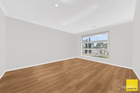 Property photo of 13 Edwin Close Manor Lakes VIC 3024