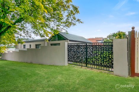 Property photo of 1 Cord Close Berwick VIC 3806