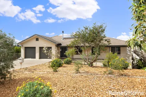 27 Andrews Ave, Kooringal, NSW 2650
