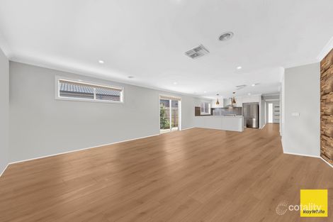 Property photo of 13 Edwin Close Manor Lakes VIC 3024