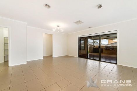 Property photo of 14 Langbourne Way Burnside Heights VIC 3023