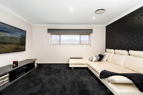 Property photo of 1 Cassandra Place Colyton NSW 2760