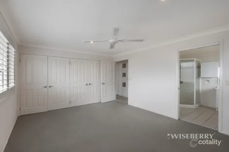 Property photo of 8/2 Saliena Avenue Lake Munmorah NSW 2259
