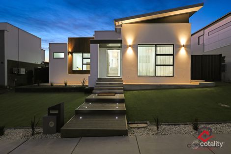 Property photo of 7 Mallard Street Whitlam ACT 2611
