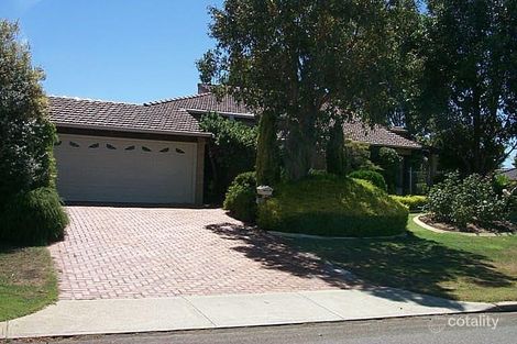 2 Mcgillivray Gdns, Winthrop, WA 6150