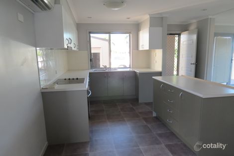 Property photo of 1/16 Mayfair Drive Emerald QLD 4720