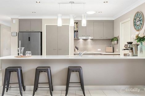 Property photo of 5 Chance Court Springfield Lakes QLD 4300