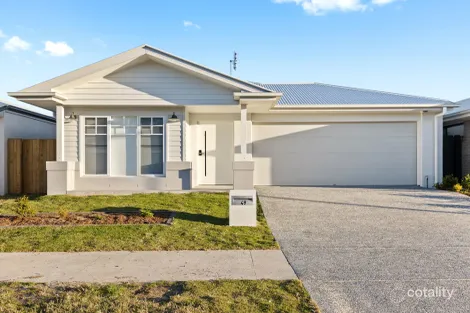 49 Lamington Cres, Banya, QLD 4551