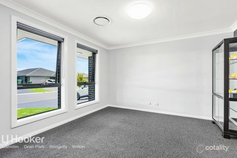 Property photo of 12 Roy Crescent Thirlmere NSW 2572