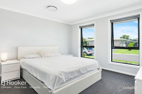 Property photo of 12 Roy Crescent Thirlmere NSW 2572