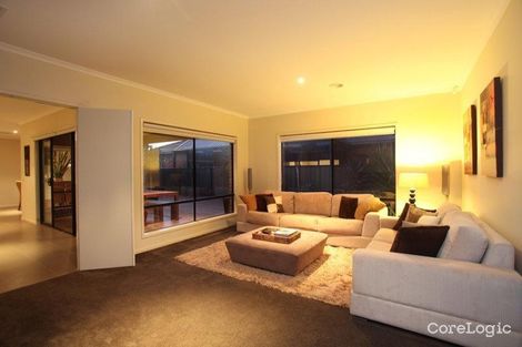 Property photo of 3 Grainger Circuit Point Cook VIC 3030