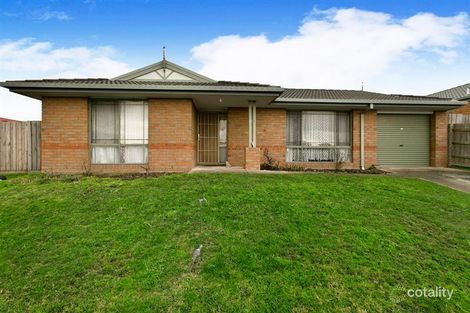 Property photo of 18 Lake View Drive Narre Warren South VIC 3805