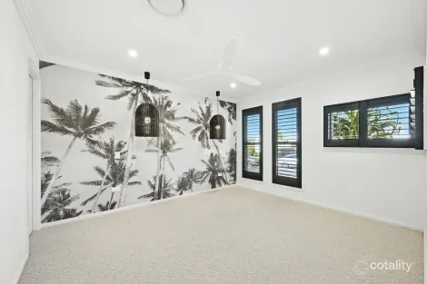 Property photo of 2 Carlyle Avenue Thrumster NSW 2444