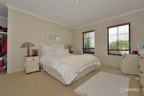 Property photo of 20 Montoro Drive Port Kennedy WA 6172