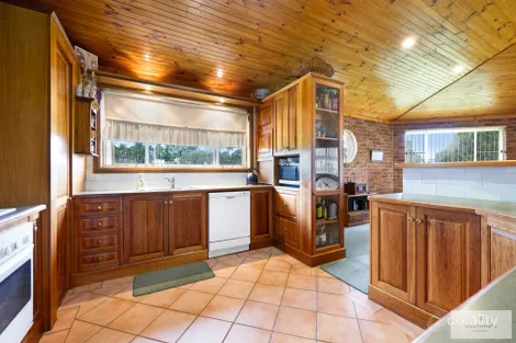 Property photo of 6 Warwick Road Hillvue NSW 2340