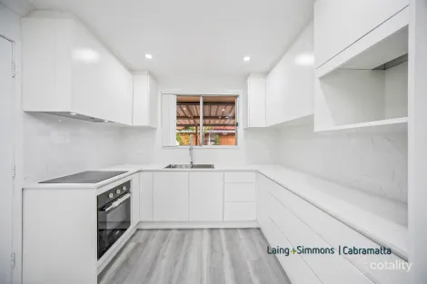 Property photo of 9 Rimfire Close Bossley Park NSW 2176