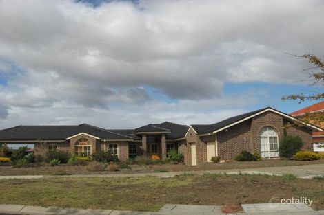 11 Castlewellan Bvd, Hillside, VIC 3037