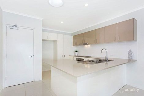 Property photo of 8/34 Emsworth Street Wynnum QLD 4178