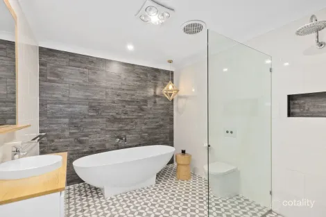 Property photo of 6 Sundale Avenue Terrigal NSW 2260