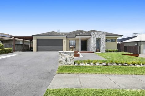 Property photo of 4 Niven Parade Rutherford NSW 2320