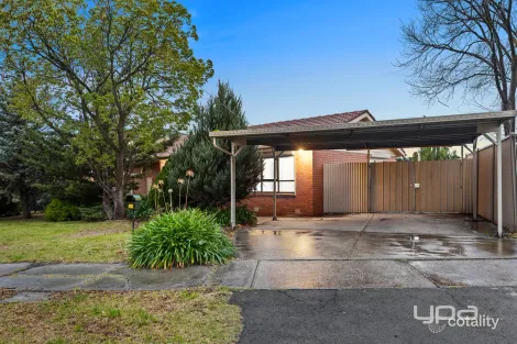 12 MICHAEL AVE, ST ALBANS, VIC 3021