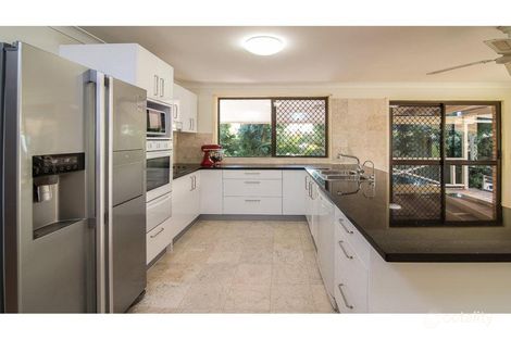 Property photo of 24 Yorkshire Crescent Mount Warren Park QLD 4207