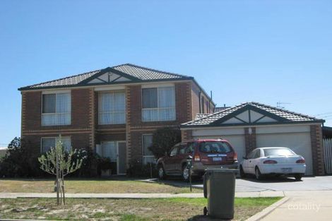 2 Pintail Cres, Taylors Lakes, VIC 3038