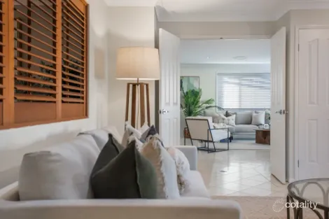 Property photo of 4 Alexandra Close Flinders View QLD 4305