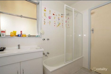 Property photo of 118 Market Road Werribee VIC 3030