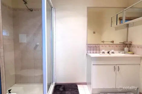 Property photo of 11 Horizon Boulevard Hampton Park VIC 3976