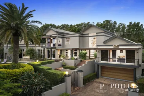 Property photo of 6002 Olympic Drive Hope Island QLD 4212