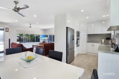 Property photo of 9 Boroko Place Bli Bli QLD 4560