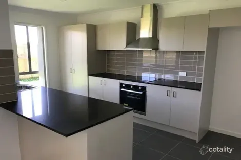 Property photo of 21 Splendour Circuit Yarrabilba QLD 4207