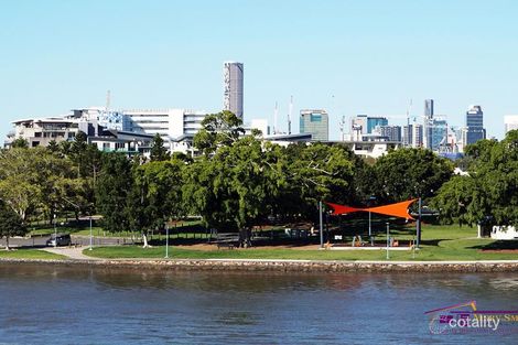 4/8 Sandford St, St Lucia, QLD 4067