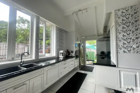 Property photo of 7 Tully Street Stratford QLD 4870