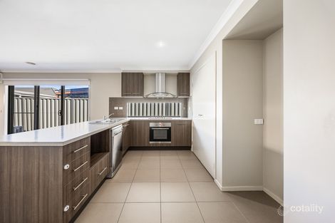 Property photo of 6 Pedigree Grove Cranbourne East VIC 3977